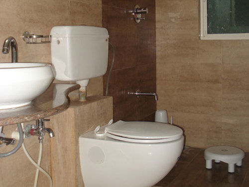 10 Blossoms Hospitality Services Ahmedabad Exteriör bild